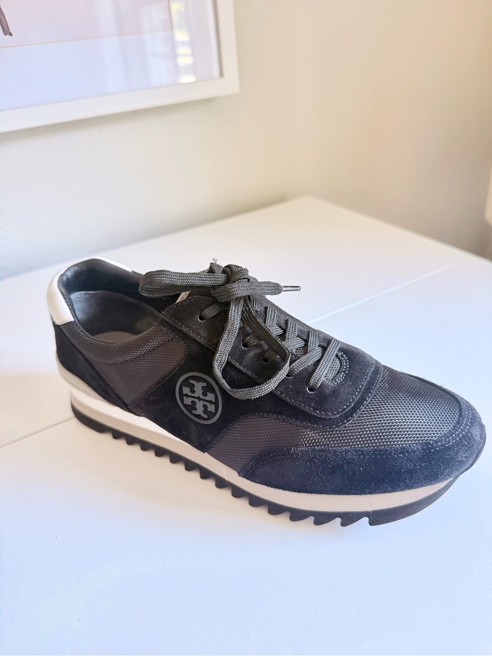 🖤 Tory Burch Black Leather & Suede Sneakers | Women’s Size 10 | Luxe Casual 🖤 - Picture 7 of 10